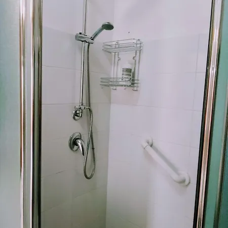 Via Luigi Einaudi 53- Апартаменты Педазо